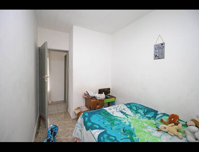 2 BEDROOM APARTMENT FOR SALE IN NORTHGATE